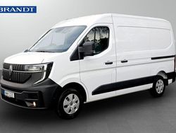 Vit Begagnad 2025 Renault Master Van | 479 900 kr