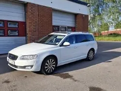 Vit Begagnad 2015 Volvo V70 Summum Kombi | 180 000 kr (Dyr)