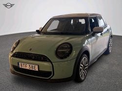 Grön Ny 2024 Mini Cooper S Classic Halvkombi | 374 900 kr