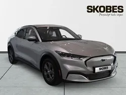 Grå Begagnad 2021 Ford Mustang Mach-E SUV | 399 000 kr (Bra pris)
