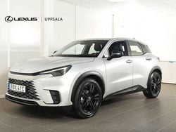 Silver (silvermetallic) Begagnad 2025 Lexus LBX SUV | 379 900 kr (Lite dyr)