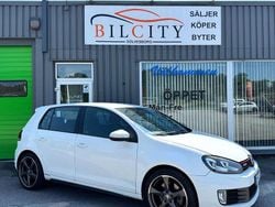 Vit Begagnad 2010 VW Golf VI GTI Halvkombi | 97 900 kr (Marknadspris)
