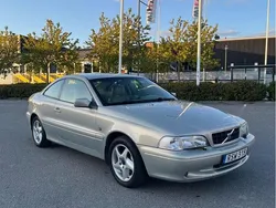 Grå Begagnad 2000 Volvo C70 Sportkupé | 63 000 kr (Marknadspris)
