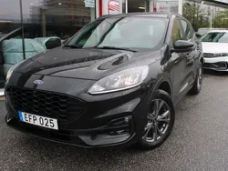 Svart Begagnad 2021 Ford Kuga ST-Line SUV | 199 900 kr (Marknadspris)