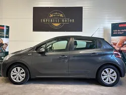 Mörkgrå (grå) Begagnad 2013 Peugeot 208 Halvkombi | 49 500 kr (Marknadspris)