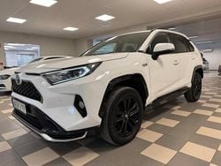 Vit Begagnad 2020 Toyota RAV4 Hybrid SUV | 344 800 kr (Marknadspris)