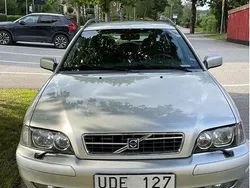 Grå Begagnad 2004 Volvo V40 Kombi | 25 000 kr (Lite dyr)