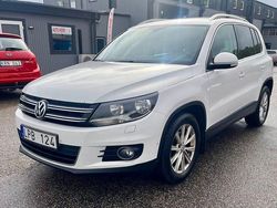 Vit Begagnad 2012 VW Tiguan Sportline SUV | 75 900 kr (Marknadspris)