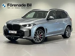Grå Begagnad 2024 BMW X5 M Sport SUV | 1 049 000 kr