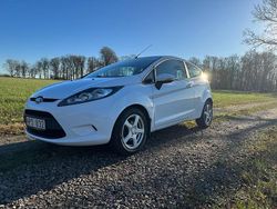Vit Begagnad 2008 Ford Fiesta Trend Halvkombi | 39 900 kr (Marknadspris)
