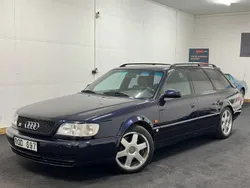 Mörkblå Begagnad 1997 Audi S6 Kombi | 169 900 kr