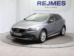 Grå Begagnad 2017 Volvo V40 CC Kombi | 179 500 kr (Bra pris)