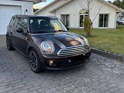 Brun Begagnad 2012 Mini Cooper D Clubman Kombi | 68 000 kr (Marknadspris)