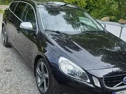 Svart Begagnad 2012 Volvo V60 R-Design Kombi | 110 000 kr (Lite dyr)