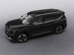 Svart Ny 2025 Kia EV9 Plus SUV | 837 900 kr (Dyr)