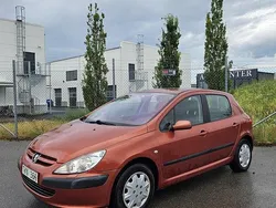 Röd Begagnad 2003 Peugeot 307 Halvkombi | 12 000 kr (Bra pris)