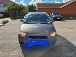 Grå Begagnad 2011 Mitsubishi Colt Halvkombi | 37 000 kr (Lite dyr)