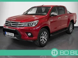 Röd (rödmetallic) Begagnad 2016 Toyota HiLux Premium Pickup | 359 900 kr (Bra pris)