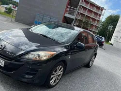 Svart Begagnad 2009 Mazda 3 Inclusive Halvkombi | 55 000 kr