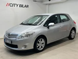 Silver Begagnad 2012 Toyota Auris Plus Halvkombi | 74 900 kr (Marknadspris)
