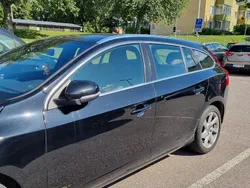 Svart Begagnad 2015 Volvo V60 Summum Kombi | 170 000 kr (Marknadspris)