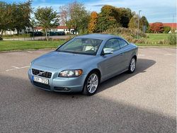 Blå Begagnad 2006 Volvo C70 Summum Cab | 89 000 kr (Lite dyr)