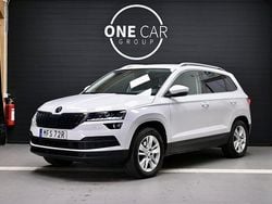 Vit Begagnad 2021 Skoda Karoq SUV | 254 900 kr (Marknadspris)