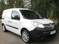 Vit Begagnad 2018 Renault Kangoo Minibuss | 89 000 kr (Marknadspris)
