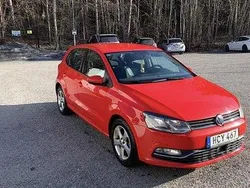 Röd Begagnad 2016 VW Polo Halvkombi | 85 000 kr (Marknadspris)