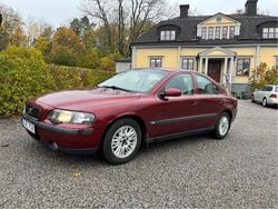 Röd Begagnad 2004 Volvo S60 Business Edition Sedan | 23 500 kr (Bra pris)