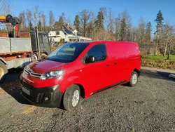 Röd Begagnad 2017 Citroën Jumpy Minibuss | 125 000 kr (Marknadspris)