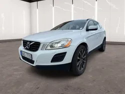 Vit Begagnad 2013 Volvo XC60 Momentum SUV | 87 900 kr (Marknadspris)