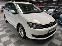 Vit Begagnad 2012 VW Sharan Minibuss | 149 000 kr (Lite dyr)