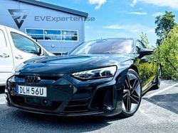 Svart Begagnad 2021 Audi e-tron Premium SUV | 989 000 kr