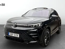 Svart Ny 2025 VW Tiguan R-line SUV | 619 900 kr (Lite dyr)
