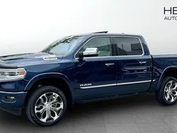 Mörkblå (blue) Begagnad 2023 RAM 1500 Pickup | 873 750 kr (Dyr)