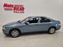 Blå Begagnad 2006 Volvo S60 Sedan | 64 900 kr (Dyr)