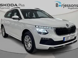 Vit Begagnad 2024 Skoda Kamiq Selection SUV | 299 000 kr (Dyr)