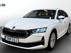 Vit Begagnad 2025 Skoda Octavia Selection Kombi | 299 900 kr (Bra pris)