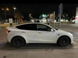 Begagnad 2023 Tesla Model Y Performance SUV | 374 900 kr (Superpris)