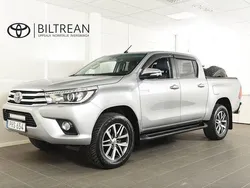 Silver (silver metallic) Begagnad 2017 Toyota HiLux Premium Pickup | 299 900 kr (Marknadspris)