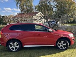 Röd Begagnad 2011 Volvo XC60 R-Design SUV | 100 000 kr (Marknadspris)