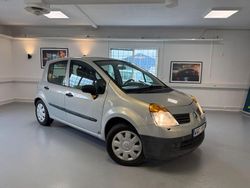 Ljusgrå Begagnad 2005 Renault Modus Minibuss | 19 900 kr (Marknadspris)