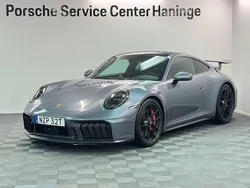 Grå (vanadium grey metallic) Begagnad 2025 Porsche 911 Carrera 4 GTS Sportkupé | 2 095 000 kr