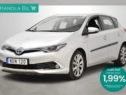 Silver Begagnad 2016 Toyota Auris Hybrid Executive Halvkombi | 179 900 kr (Marknadspris)