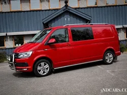 Röd Begagnad 2017 VW T6 Van | 219 900 kr