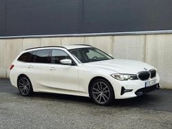 Vit Begagnad 2020 BMW 330e Kombi | 319 000 kr (Marknadspris)
