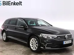 Svart Begagnad 2020 VW Passat Kombi | 194 900 kr (Marknadspris)