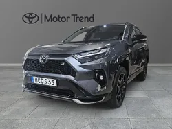Mörkgrå (grå) Begagnad 2024 Toyota RAV4 Hybrid Sport SUV | 539 900 kr (Bra pris)