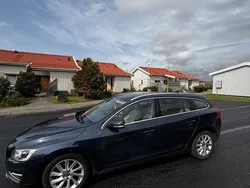 Blå Begagnad 2014 Volvo V60 Summum Kombi | 85 000 kr (Marknadspris)